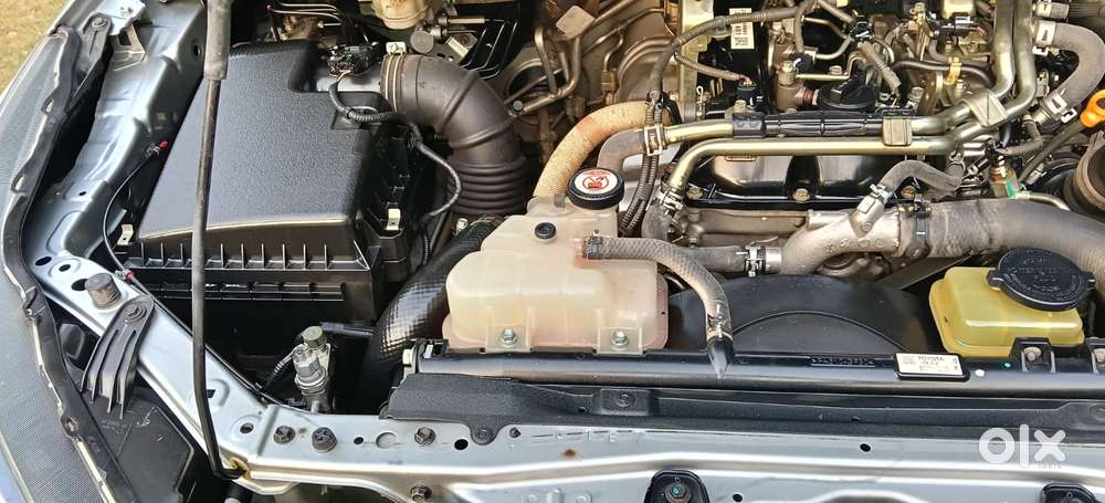 Toyota Innova Crysta 2.4 G Mt, 2017, Diesel
