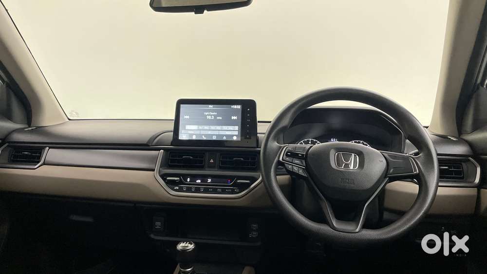 Honda Elevate V Mt, 2023, Petrol