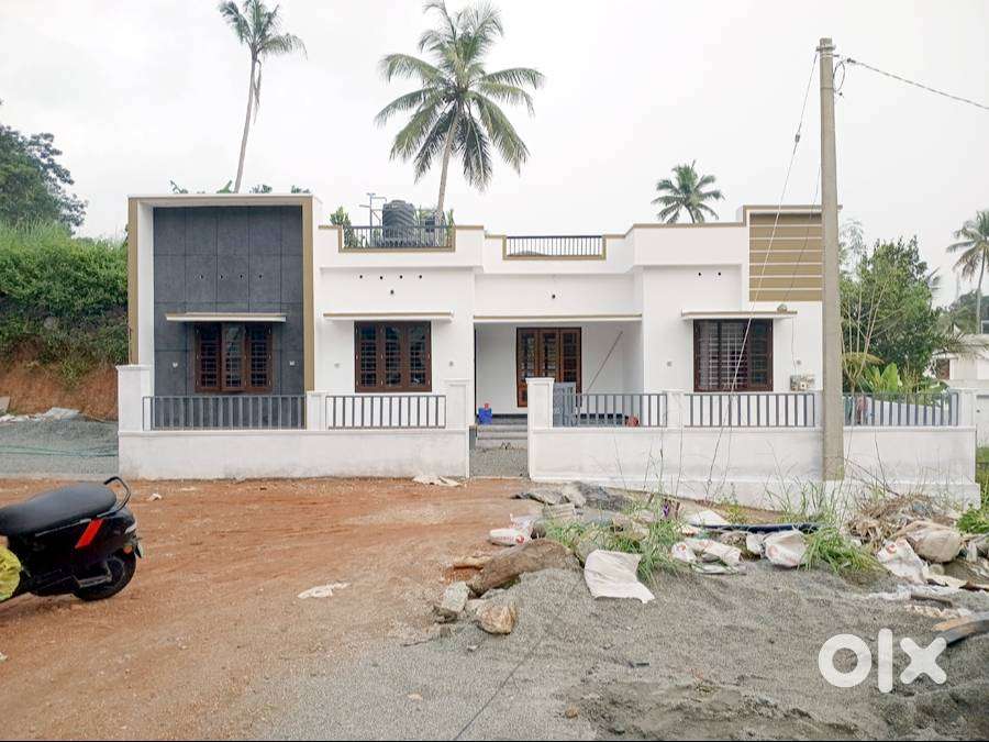House near Kanakkarry 3 bed 1210 sq feet in 12 cents 52 lakhs