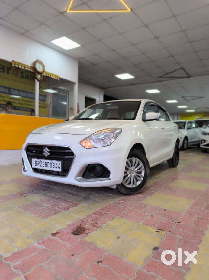 Maruti Suzuki Dzire 1.2 Vxi, 2023, Petrol