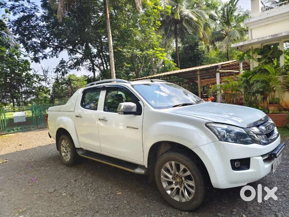 Isuzu V-cross 2017 Diesel Well Maintained