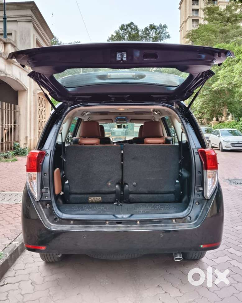 Toyota Innova Crysta 2.8z Automatic, 2016, Diesel