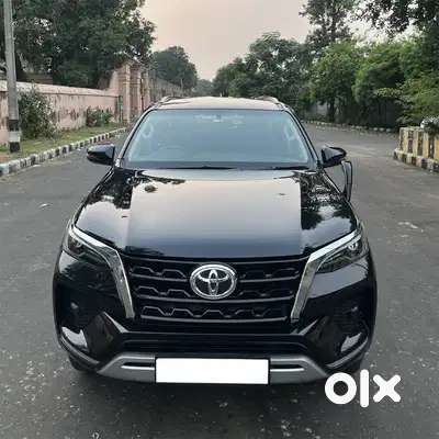 Toyota Fortuner 4x2 At 2.7 Petrol, 2022, Petrol