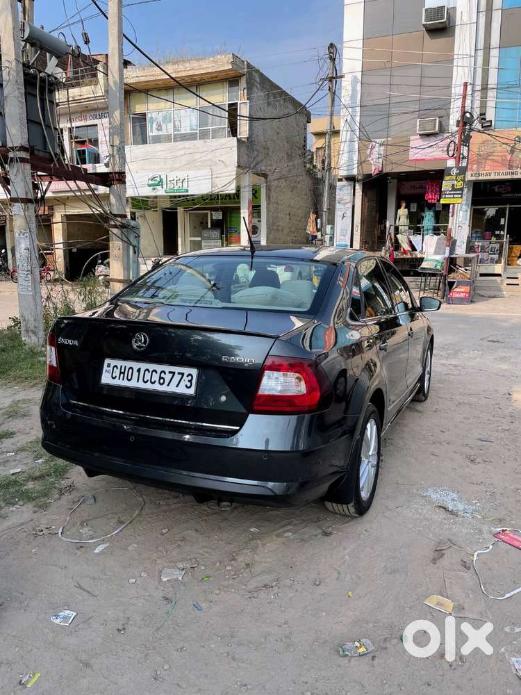 Skoda Rapid (2020) 1.0 Style Tsi At