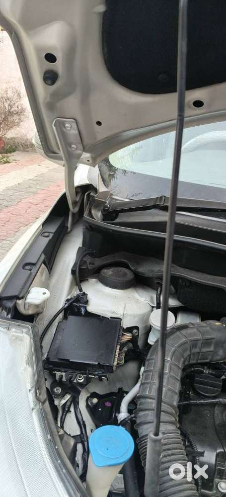 Maruti Suzuki Ertiga 2022-2023 Vxi Cng, 2022, Cng & Hybrids