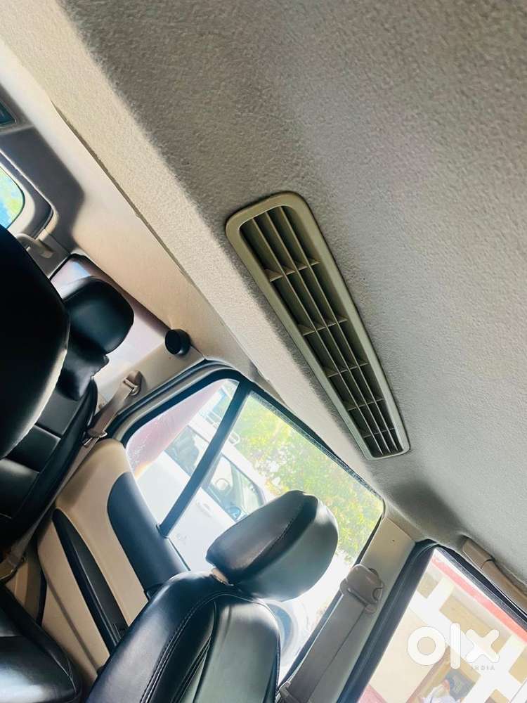 Tata Safari Storme 2014