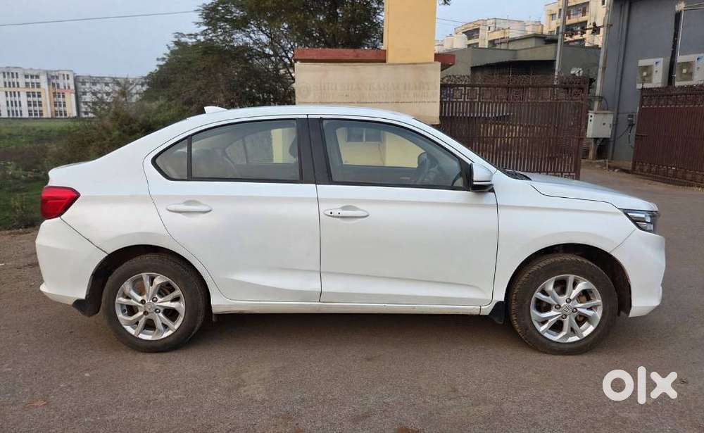 Honda Amaze 2nd Gen Vx, 2020, Petrol