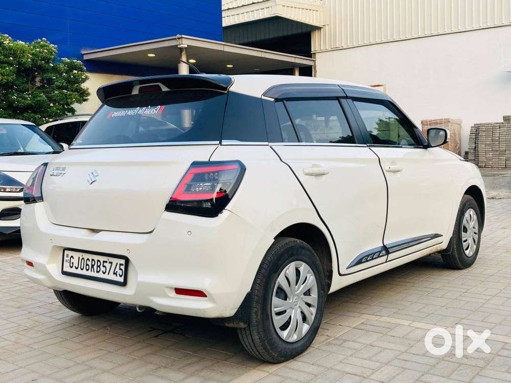 Maruti Suzuki New-gen Swift Vxi, 2025, Petrol