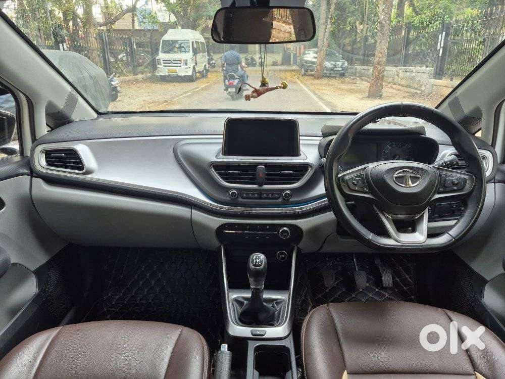 Tata Altroz Xz, 2020, Petrol