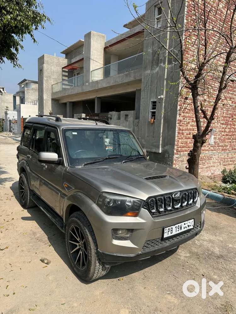 Mahindra Scorpio 2014