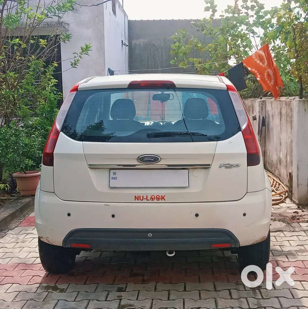 Ford Figo Petrol 2011 Manual