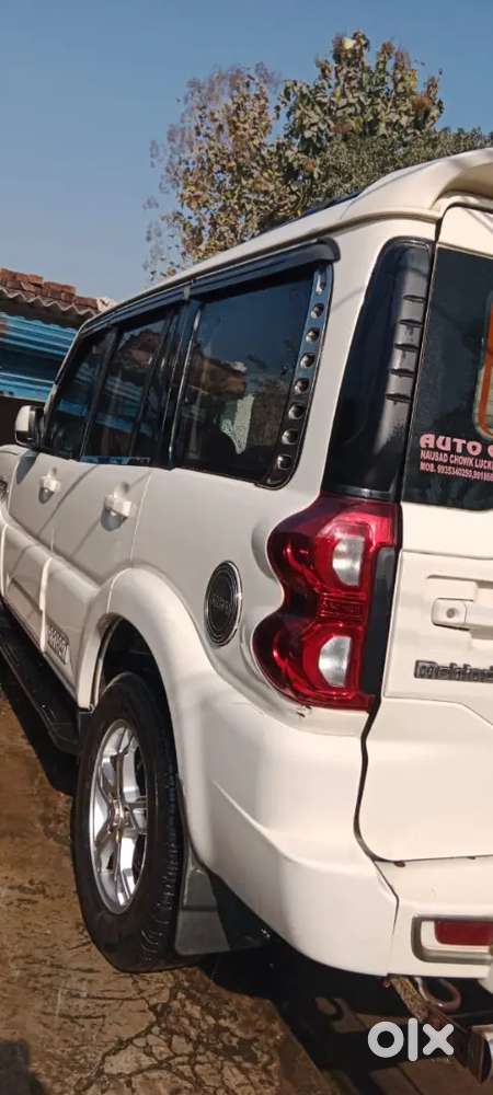Mahindra Scorpio 2017 October Diesel 118000 Km Driven