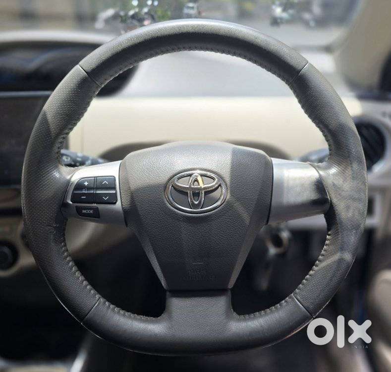 Toyota Etios Liva V Limited, 2013, Petrol