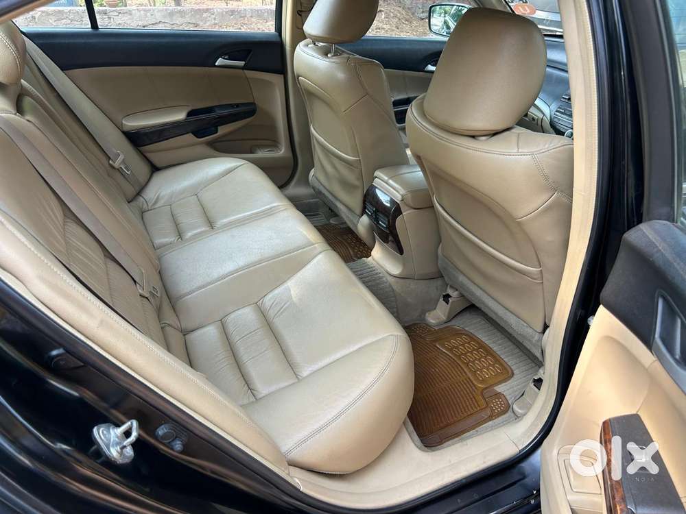 Honda Accord 2.4 Manual, 2010, Petrol