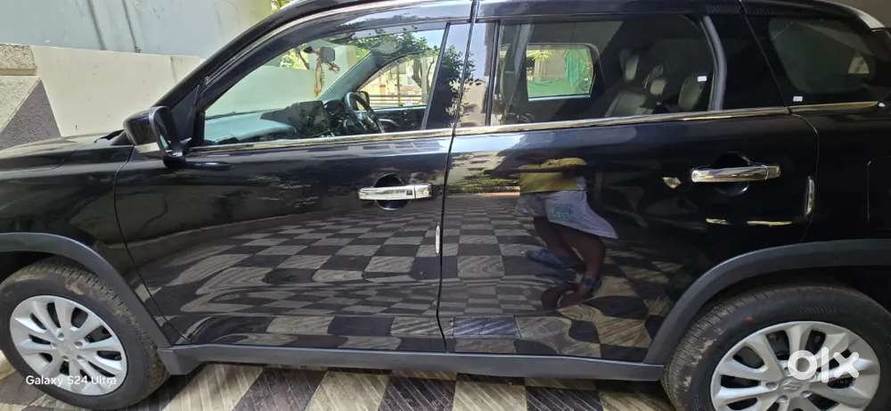 Suzuki Grand Vitara Mid Night Black Colour