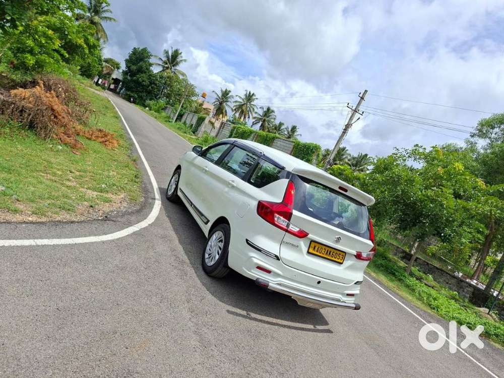 Maruti Suzuki Ertiga Vxi Shvs, 2022, Cng & Hybrids