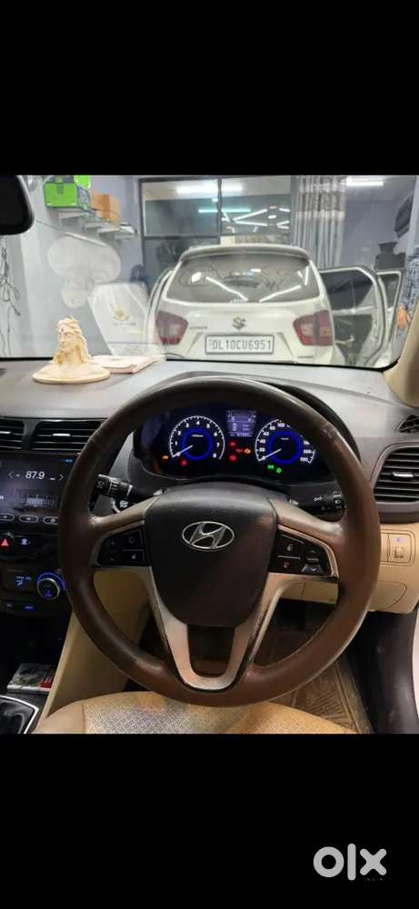 Hyundai Fluidic Verna 2015 Cng & Petrol  82145 Km Driven Neatandclean