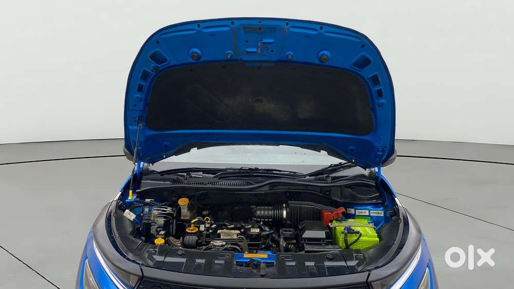 Tata Altroz Xz, 2022, Petrol