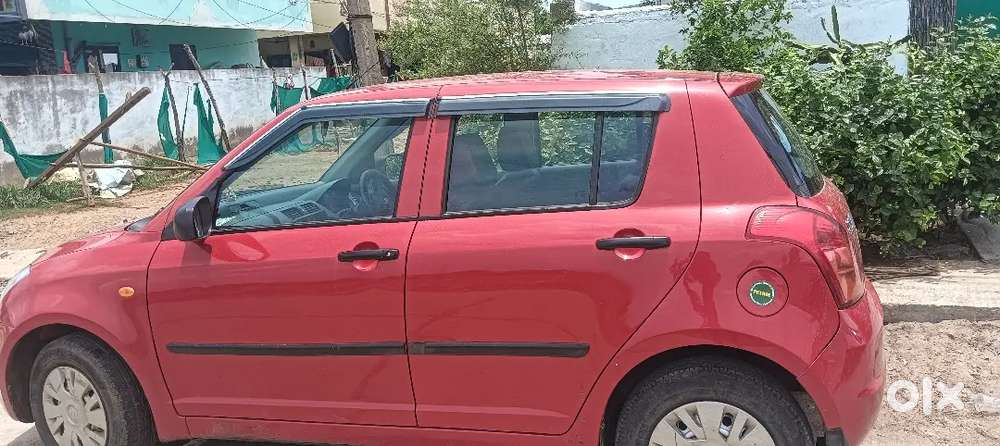 Maruti Suzuki Swift 2010 Petrol 120000 Km Driven Showroom Track Extent