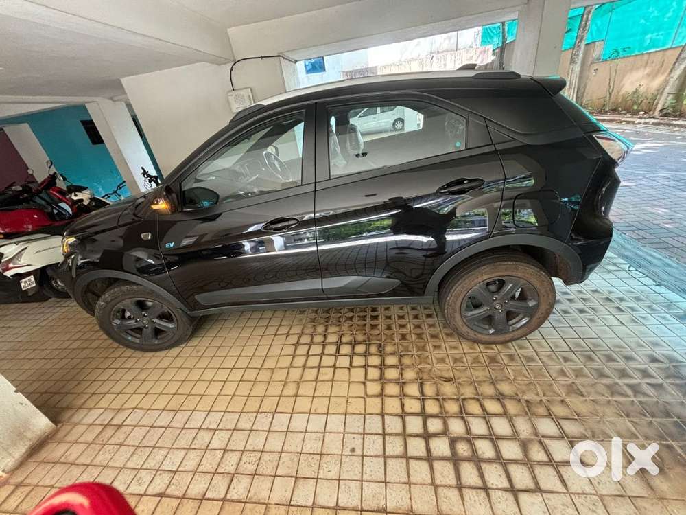 Tata Nexon Ev Top Model Sunroof