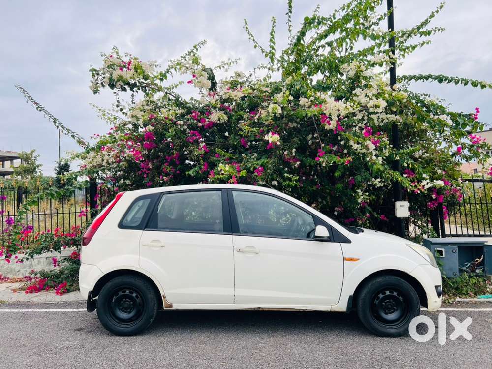 Ford Figo 2010 Petrol Manual