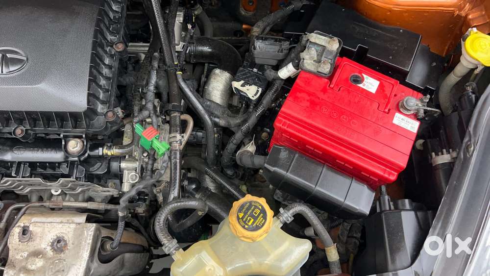 Tata Nexon 1.2 Revotron Xza Plus (l), 2018, Petrol