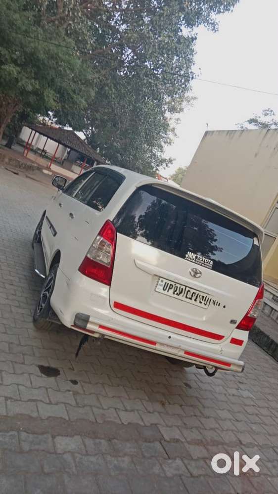 Toyota Innova 2014 Diesel Well Maintained