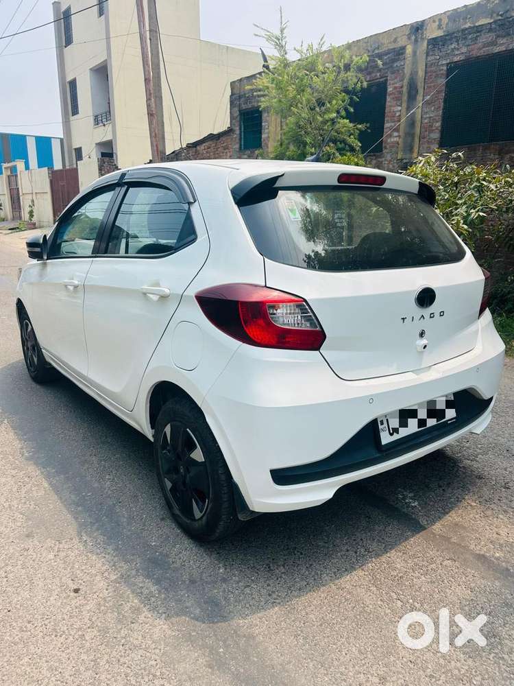 Tata Tiago 1.2 Revotron Xt (o), 2025, Petrol
