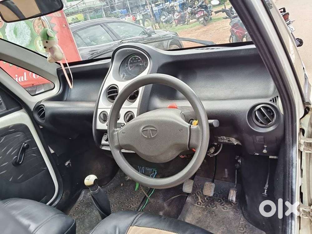 Tata Nano Xe, 2012, Petrol