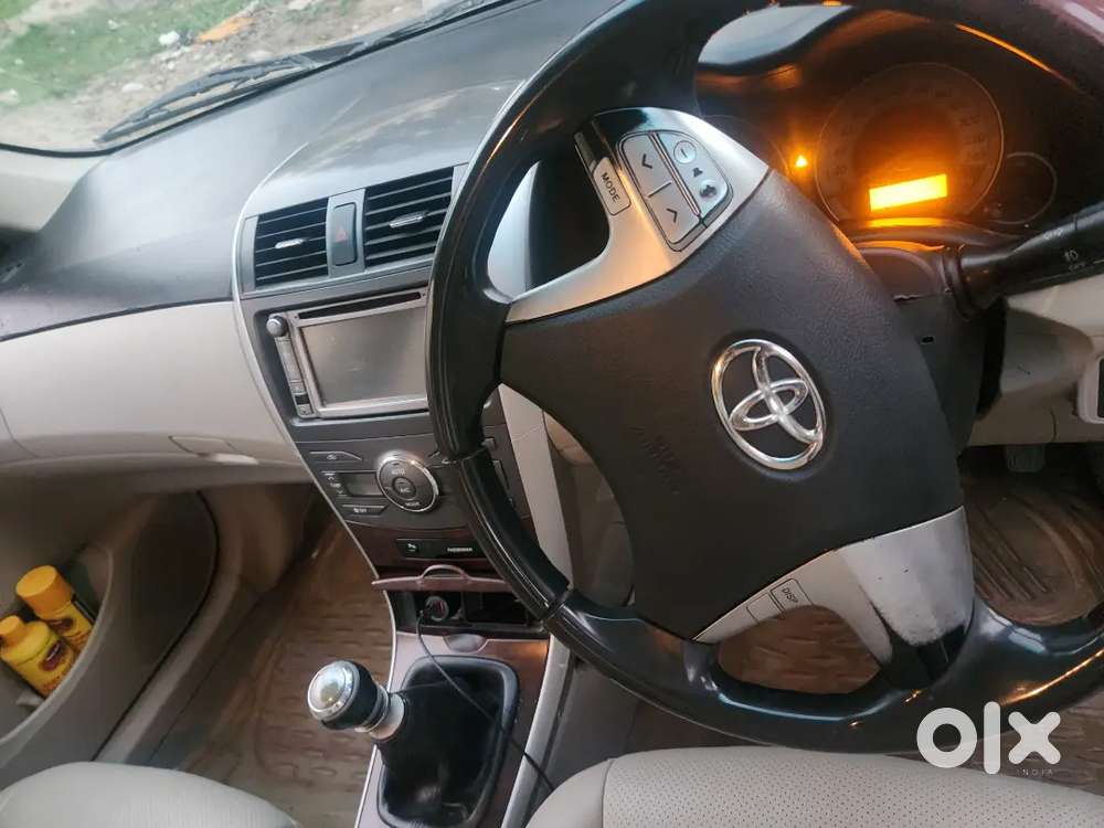 Toyota Corolla Altis 2011