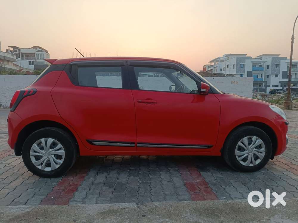 Maruti Suzuki Swift Vvt Vxi, 2021, Petrol