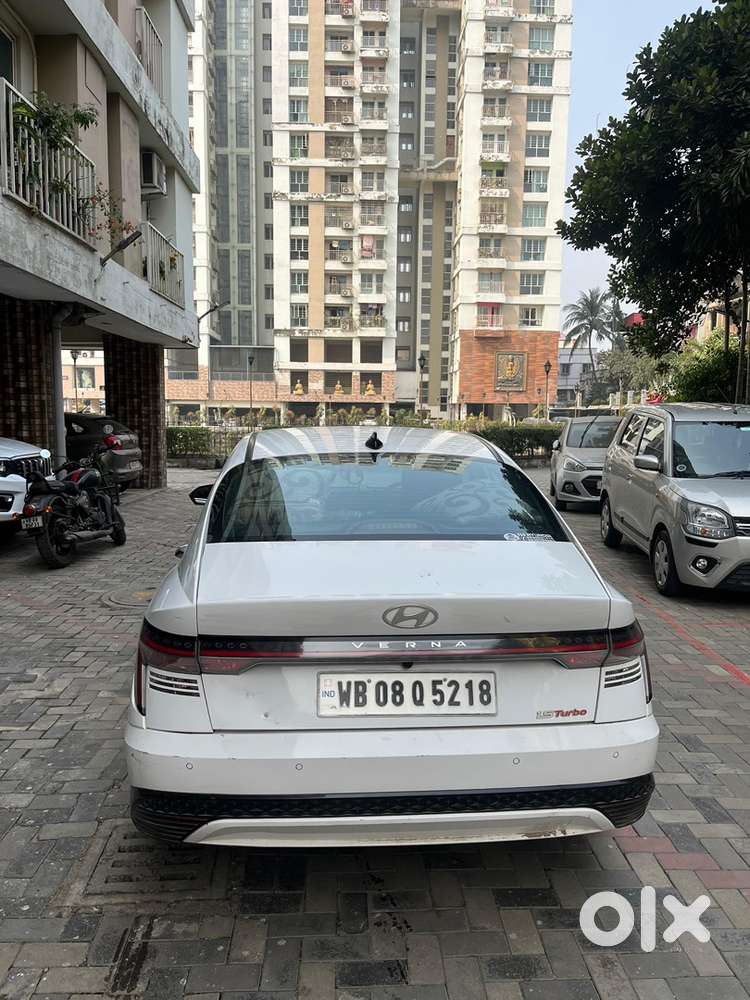 Hyundai New Verna Petrol 2023