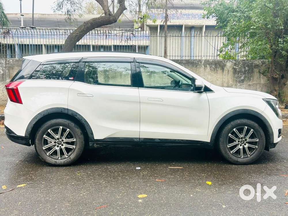 Mahindra Xuv700 2.2 Ax 7 Diesel At Str, 2022, Diesel