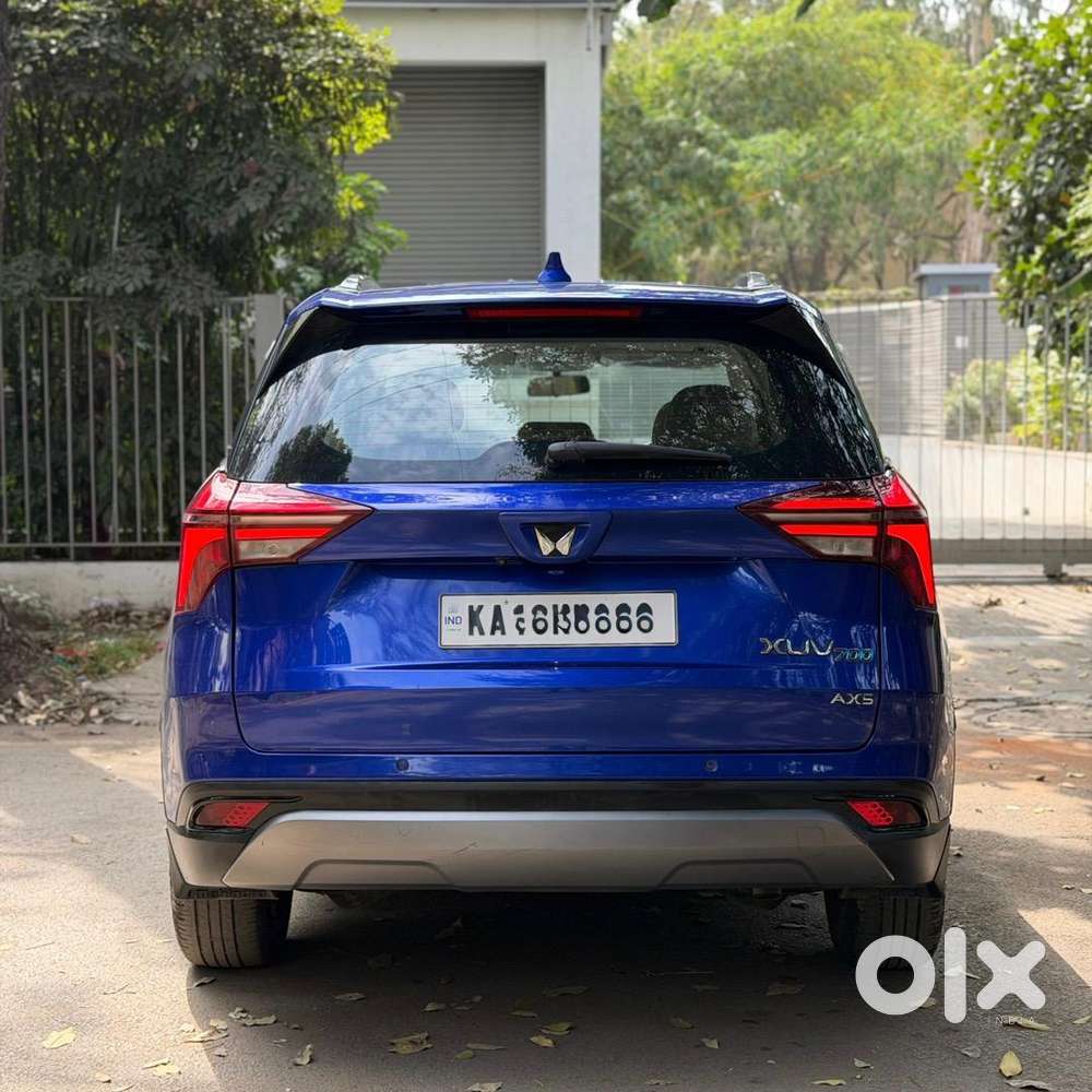 2024 Mahindra Xuv 700 Diesel Manual - 5 Seater