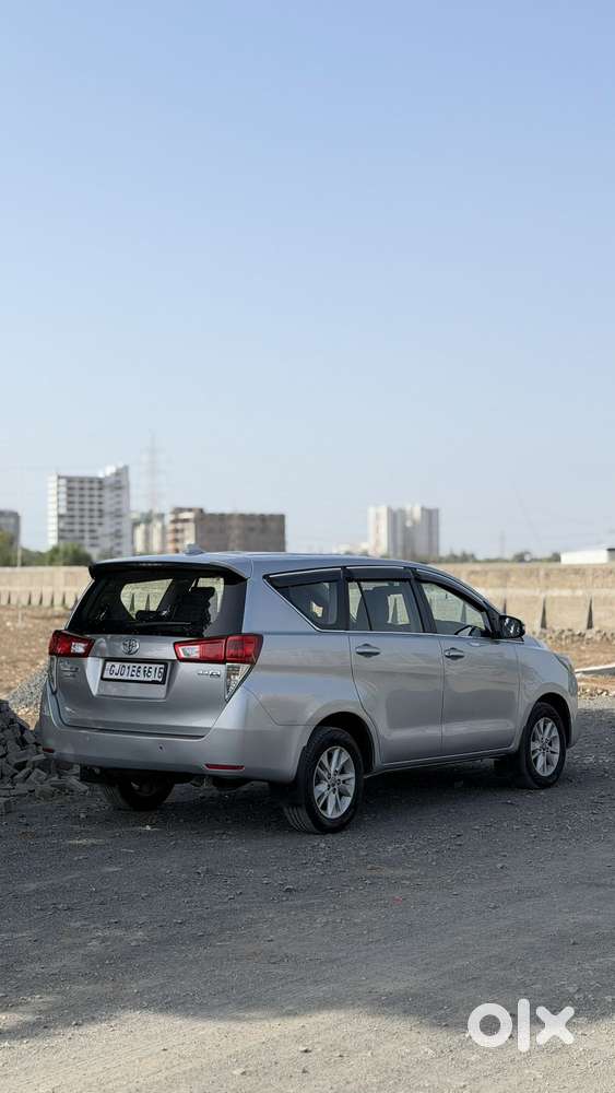 Toyota Innova Crysta 2.4 G Mt 8s, 2017, Diesel