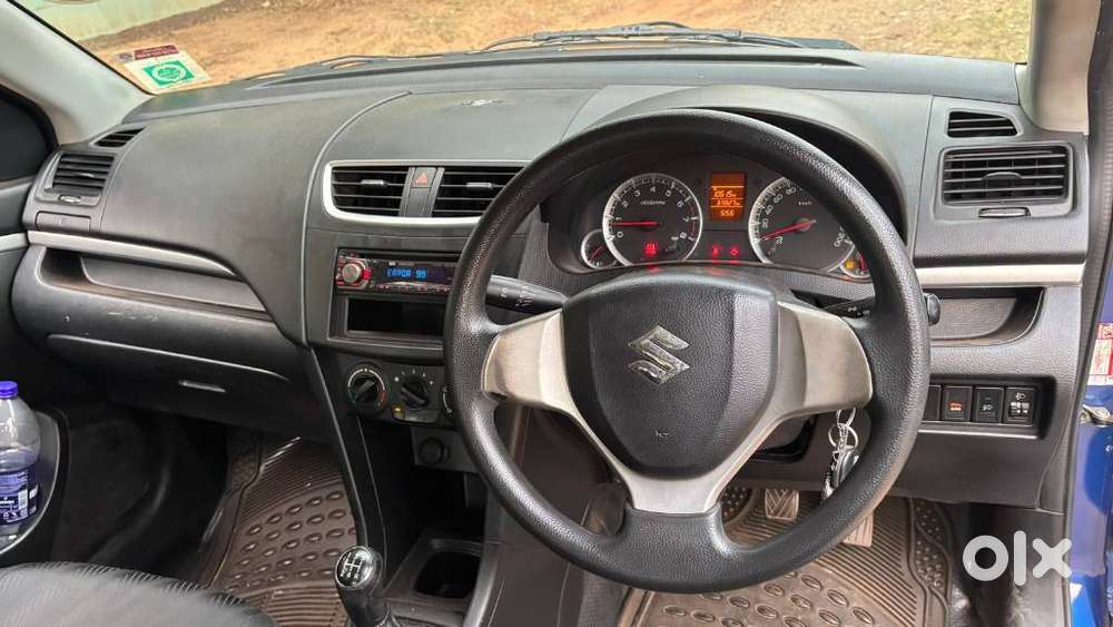Maruti Suzuki Swift Vxi + Manual, 2012, Petrol