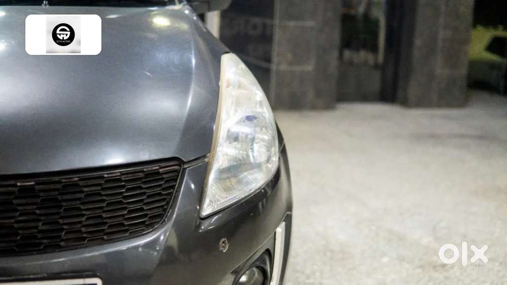Maruti Suzuki Swift Vxi Optional, 2016, Petrol