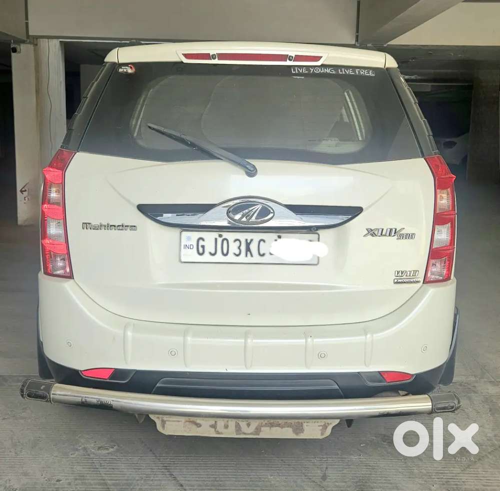 Mahindra Xuv500 2017 Year