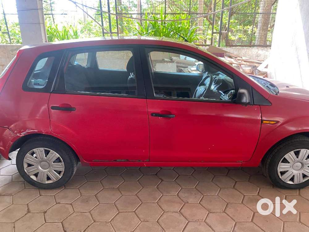 Ford Figo, Petrol, Model 2011 ,