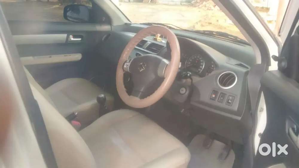 Maruti Suzuki Swift Dzire 2011