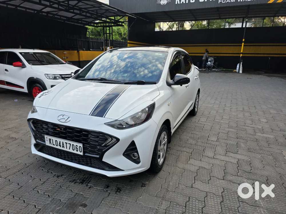 Hyundai Aura S Cng Under Warranty