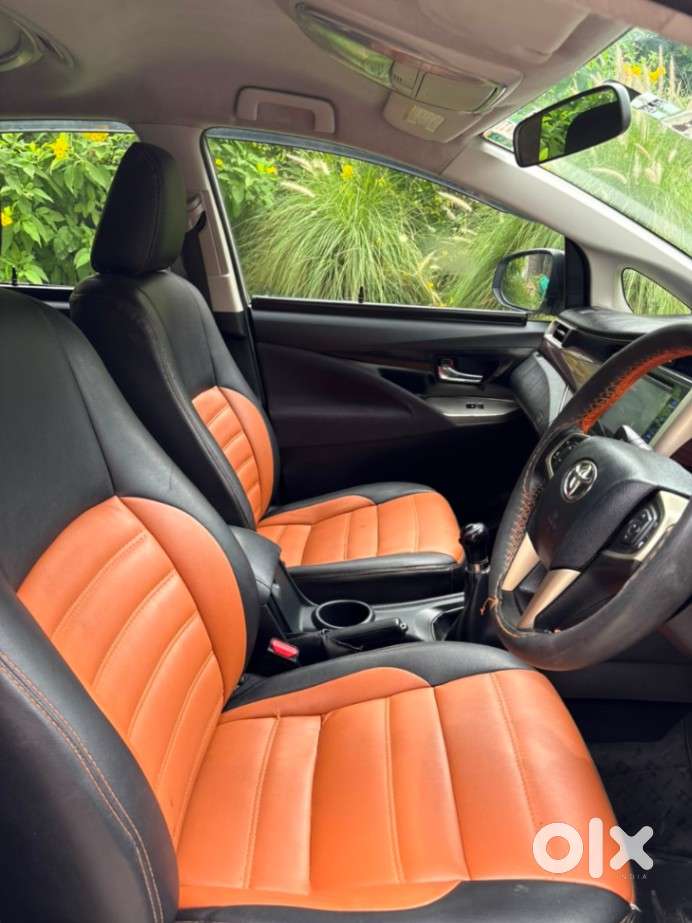 Toyota Innova Crysta 2.4 V 8 Str, 2016, Diesel