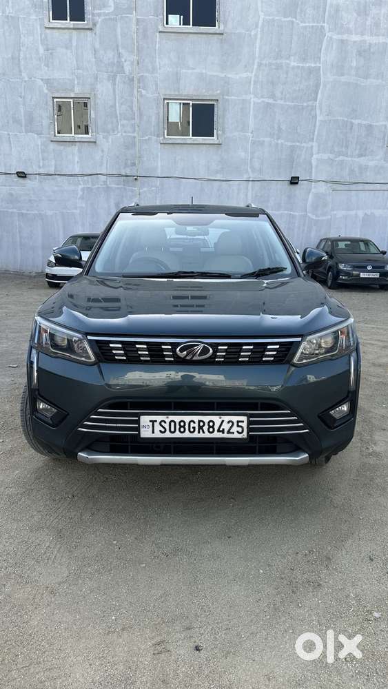 Mahindra Tuv 300 T10 Opt, 2019, Diesel