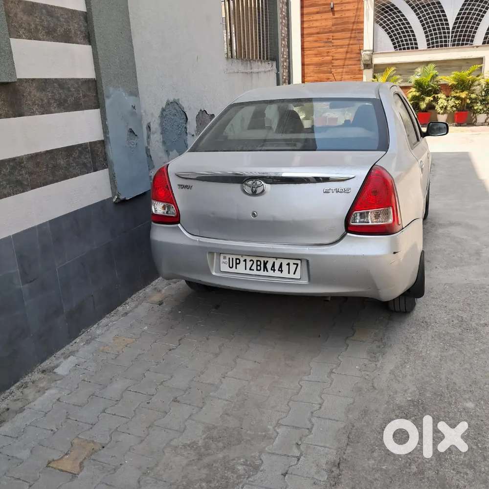Toyota Etios Cross G 2011