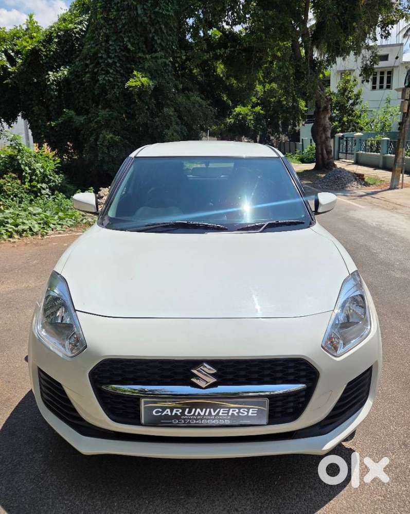 Maruti Suzuki Swift Vxi + Manual, 2023, Petrol