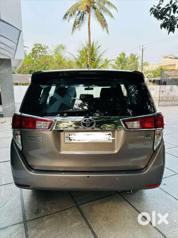 ,toyota Innova Crysta2.8 At 2016 Diesel 75000 Km Driven, Re To Kl33,