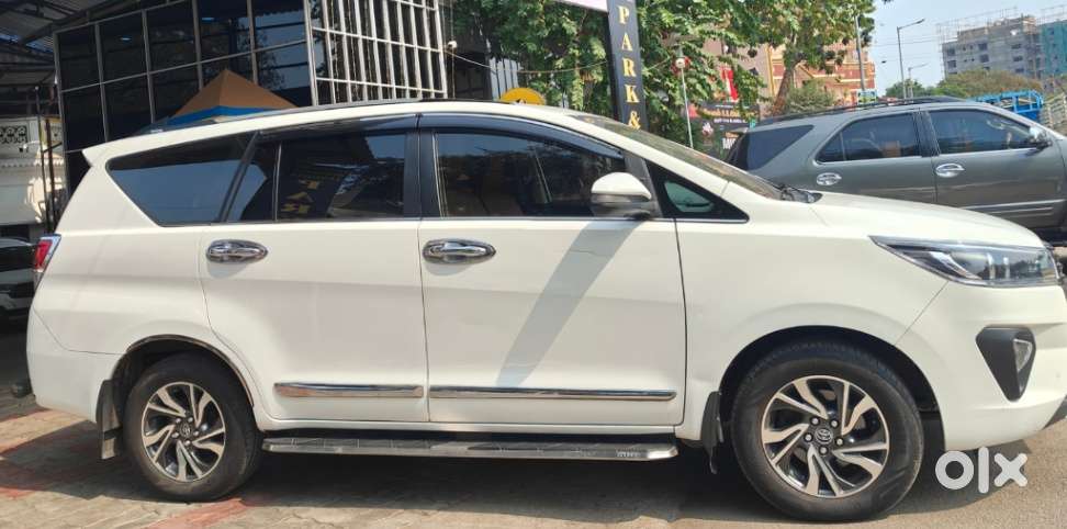 Toyota Innova Crysta 2.4 V 8 Str, 2021, Diesel