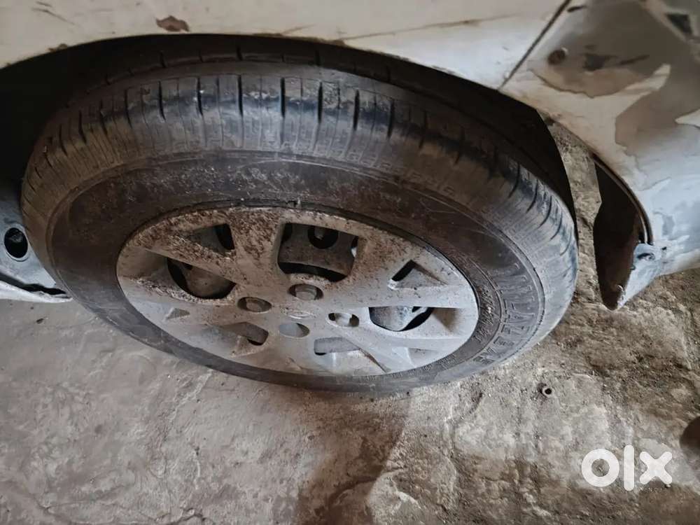 Okay Condition Koi Kami Nahin Hai Gadi Per Thode Se Chalan Hai
