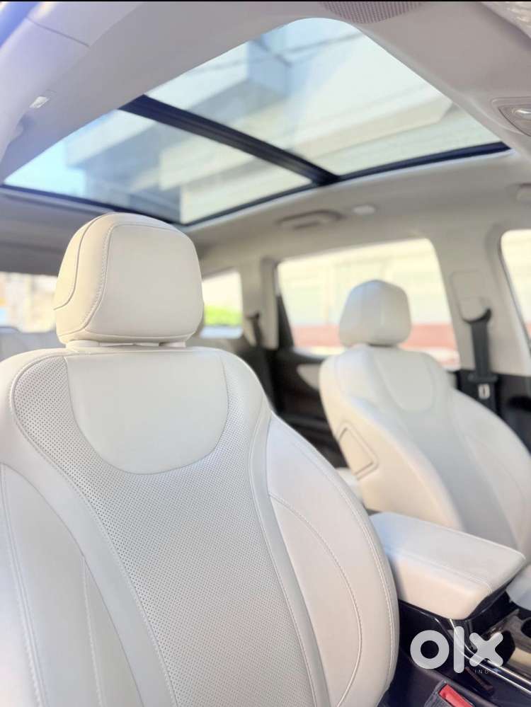 Mahindra Xuv700 2.2 Ax 7 Diesel At Luxury Pack Str, 2024, Diesel