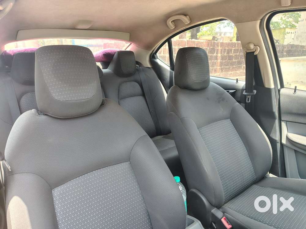 Tata Tigor Petrol 2017